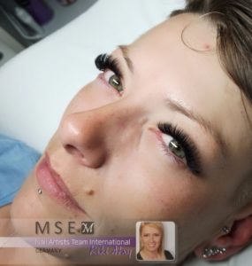 Bloominglashes von MSE THE Beauty Company