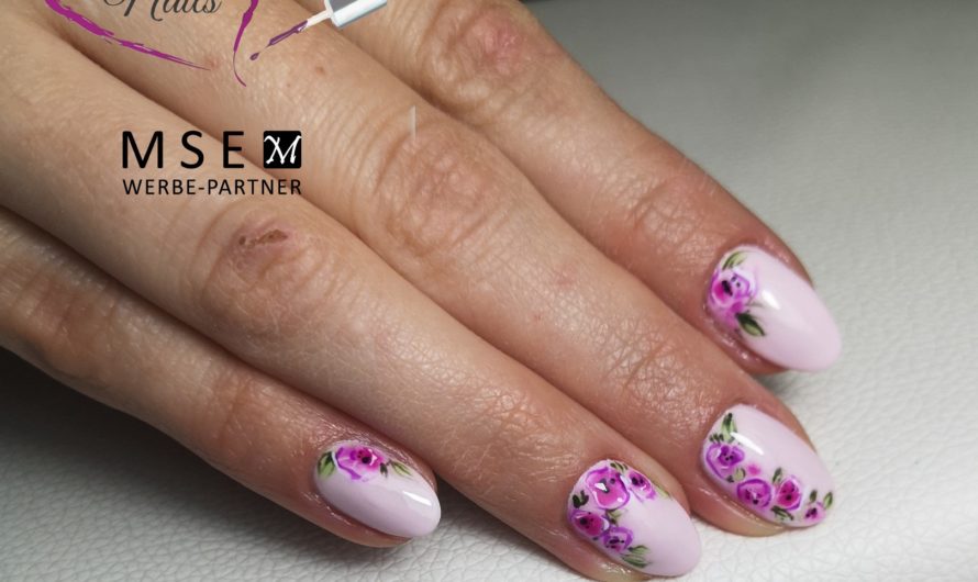 Nettes Fullcover mit Blümchen