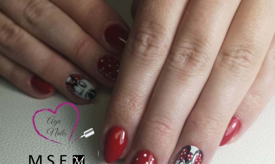 Klassisch Rot mit Minnie Maus