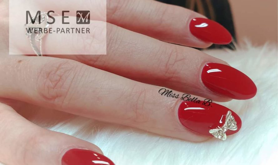 Klassisch Rote Fingernägel mit Overlay