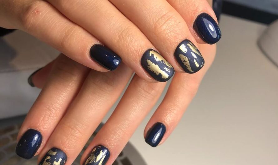Dunkles Blau mit blauen Perlglanz