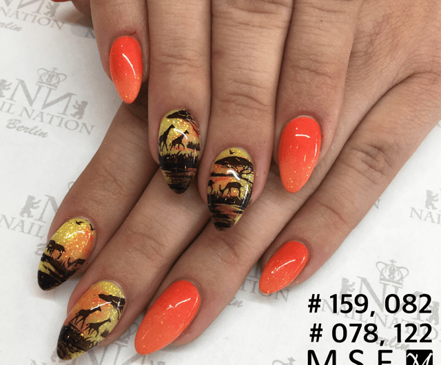 Safari Nails