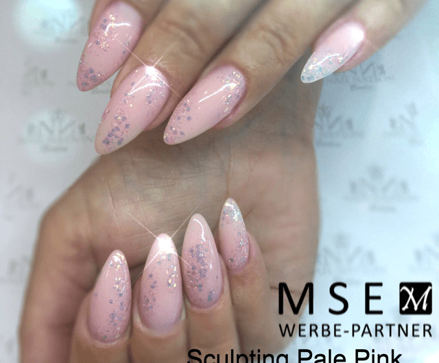 Sculpting Pale Pink