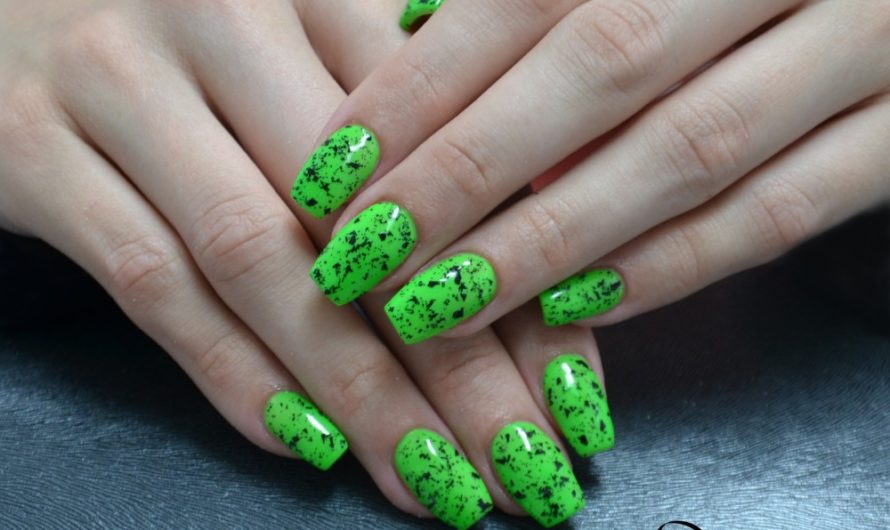 Neon Grün mit schwarzen Flakes