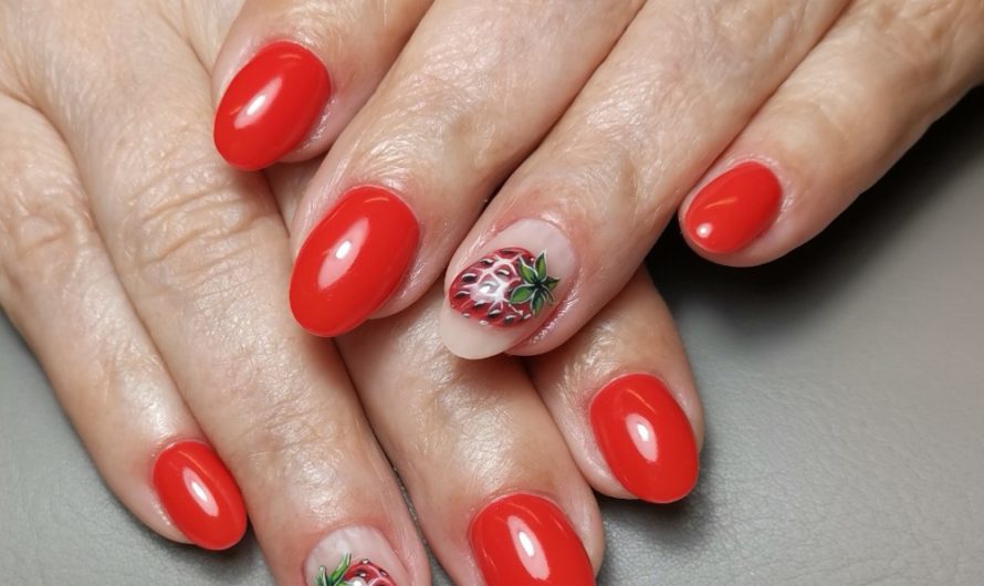 Strawberries Nails