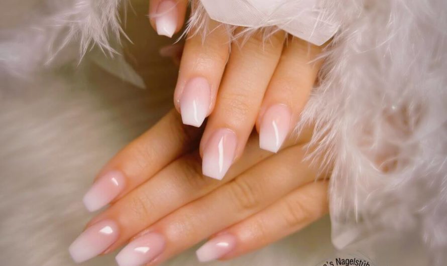 Babyboomer Skin Nails