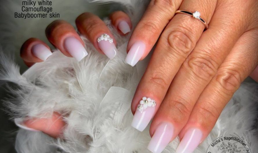 Milky White Babyboomer Skin