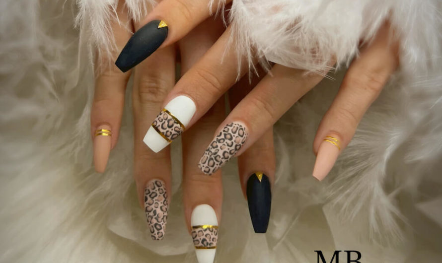 Nails Look