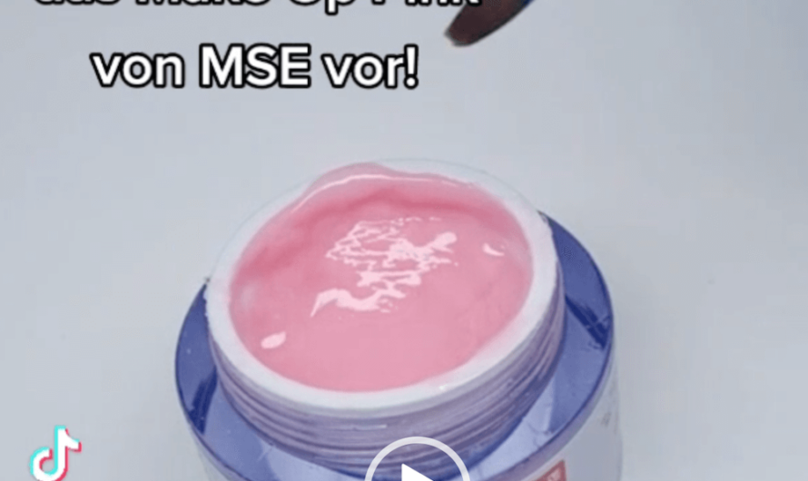 Video – Make Up Pink